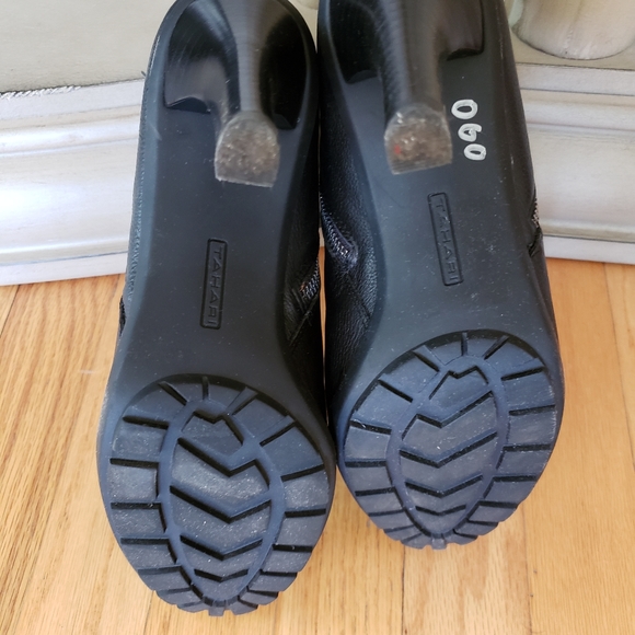 Tahari Black Leather Booties - Picture 3 of 3